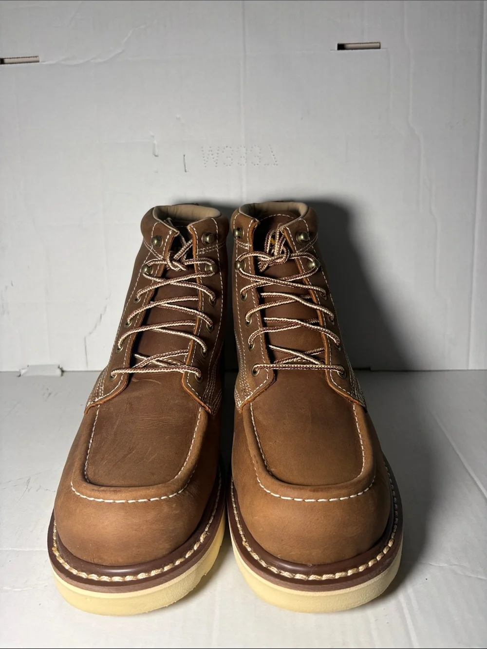 Men's Brown Moc Toe Work Boots - Classic Lace-Up Size 9.5